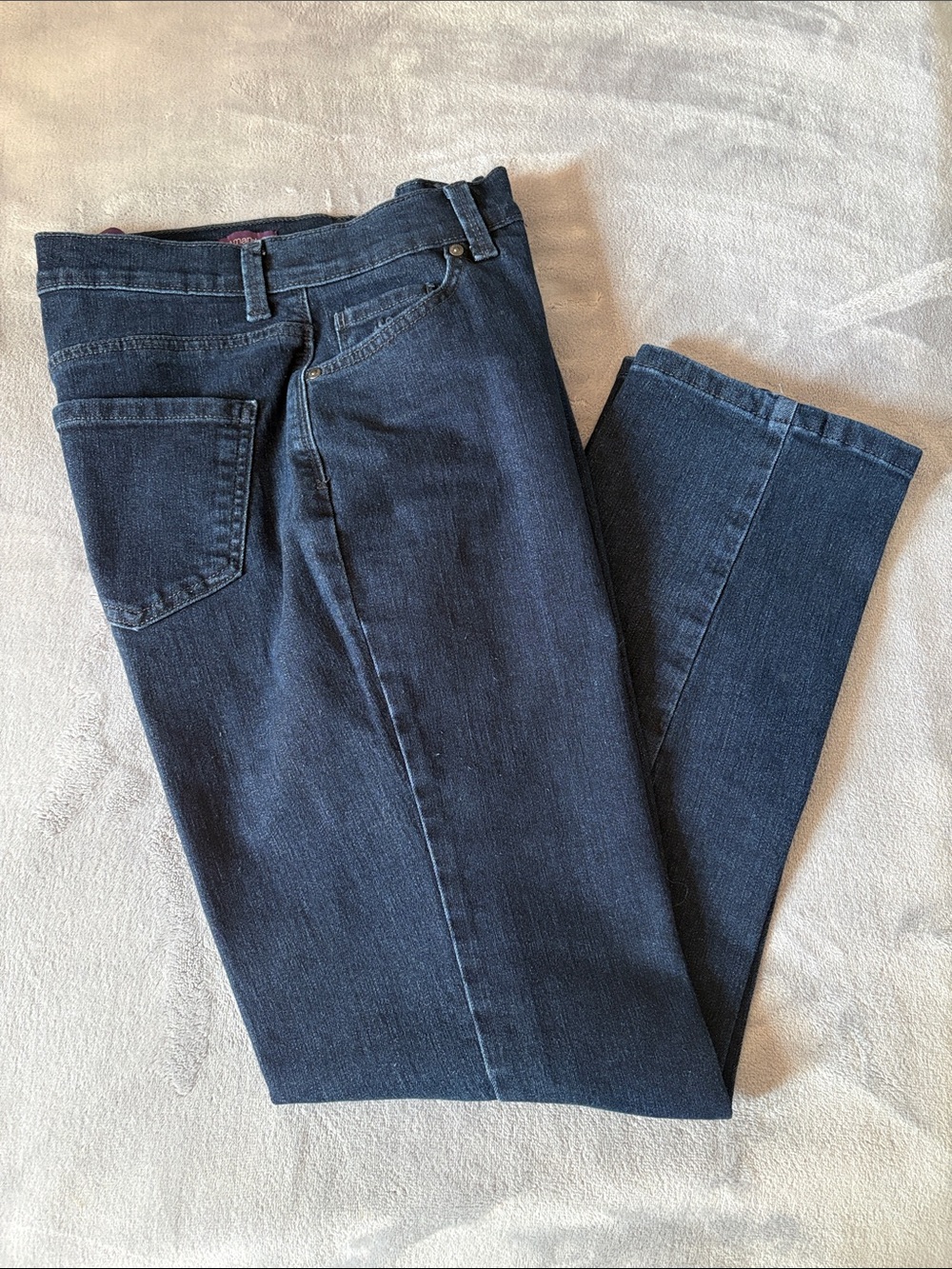 Gloria Vanderbilt Women's Slim Straight Dark Blue Jeans